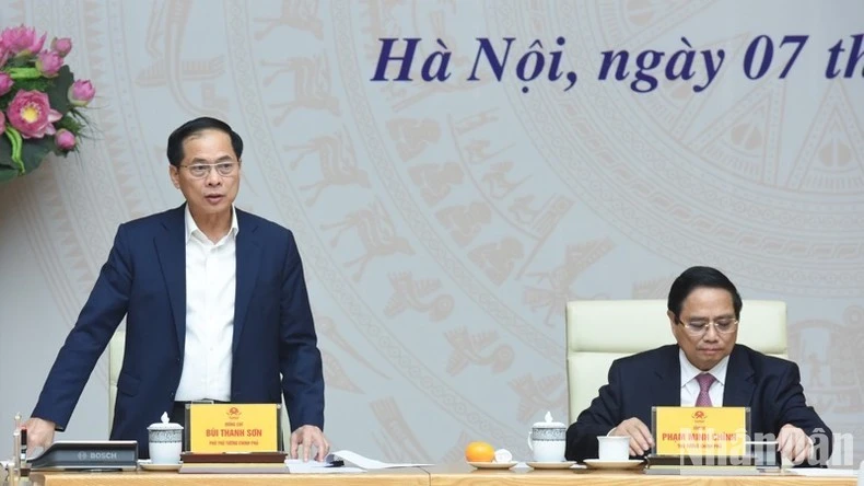 Phó Thủ tướng, Bộ trưởng Ngoại giao Bùi Thanh Sơn phát biểu ý kiến tại Hội nghị (Ảnh: TRẦN HẢI).