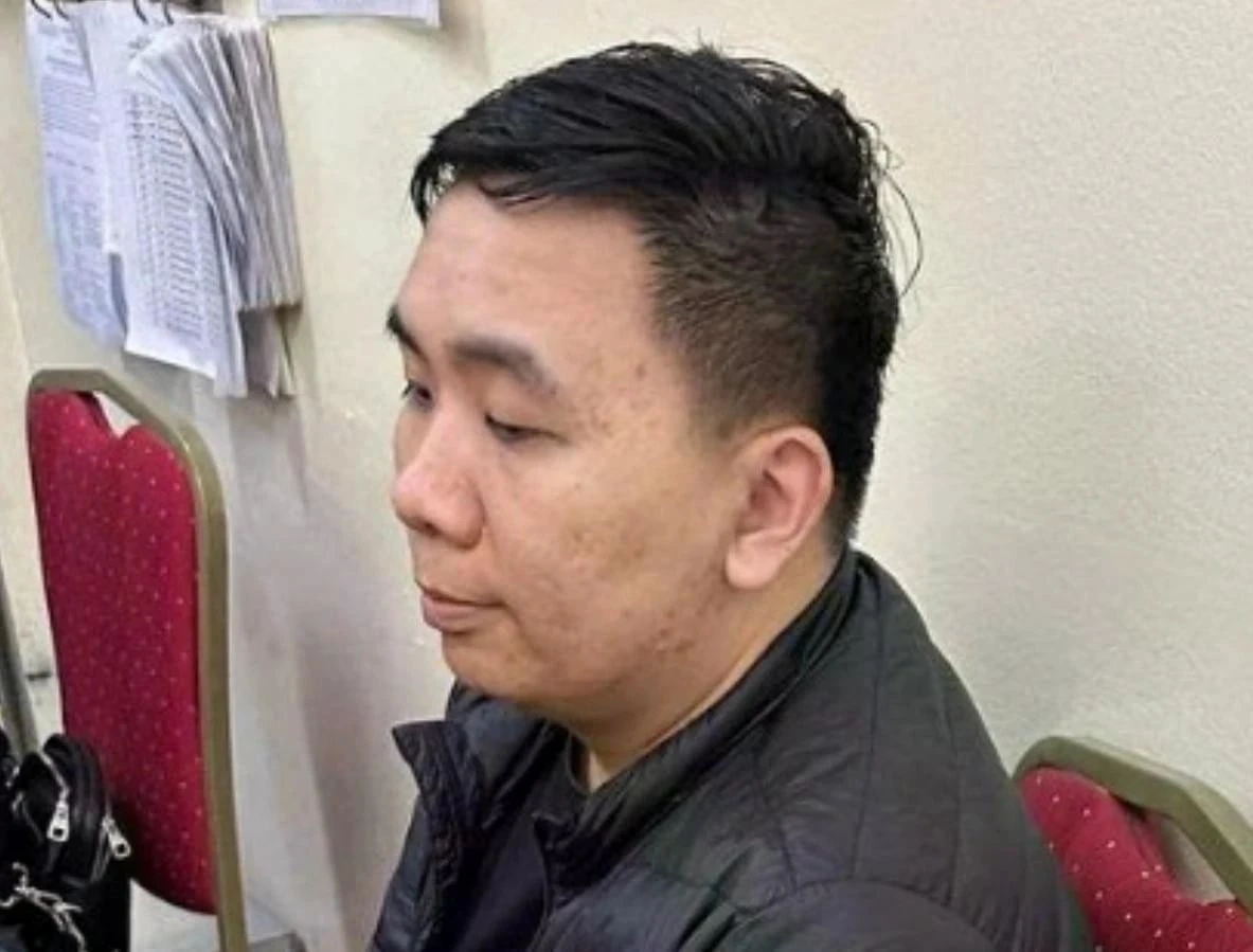 Shipper giả mạo Lê Duy Chiến sau khi bị bắt