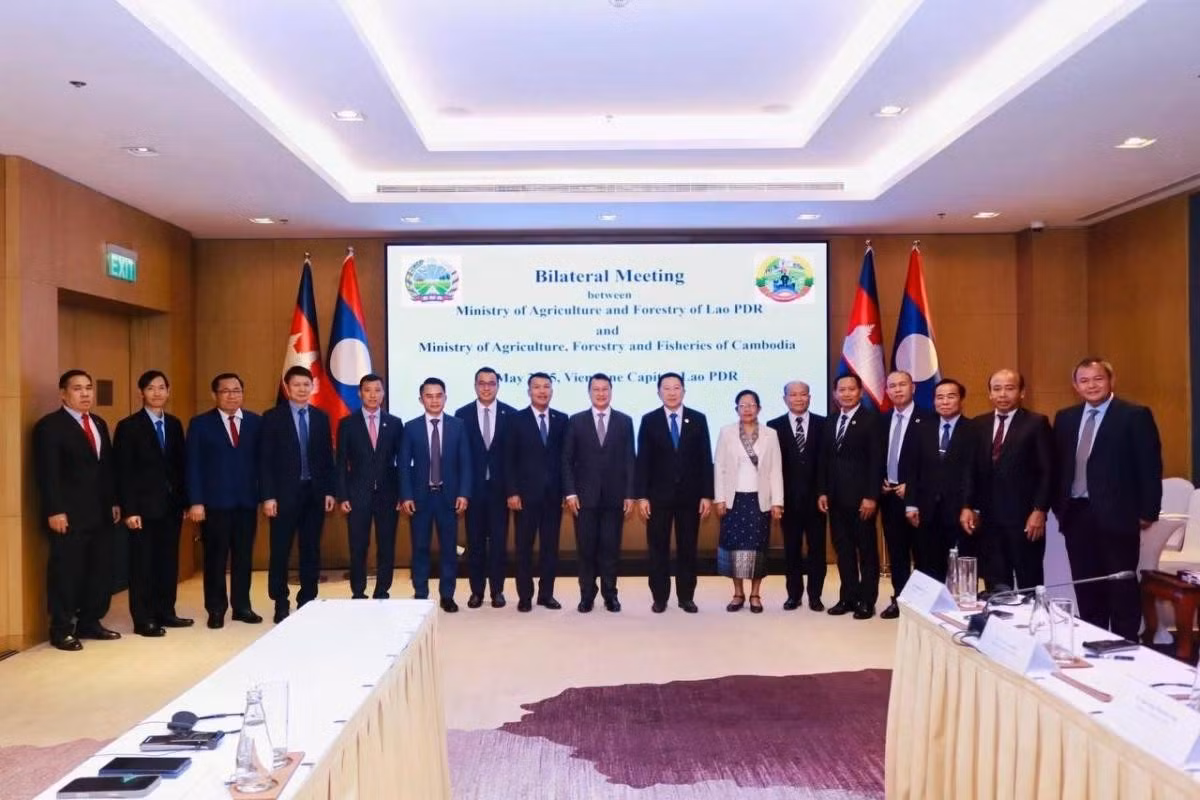 Hoạt động Bộ trưởng Nông-Lâm-Ngư nghiệp Campuchia Dith Tina tại Lào. (Ảnh: TVK)