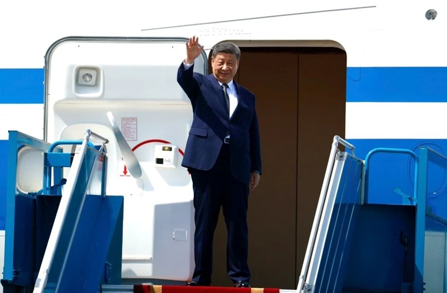 Tổng Bí thư, Chủ tịch Trung Quốc Tập Cận Bình rời Thủ đô Hà Nội, kết thúc tốt đẹp chuyến thăm cấp Nhà nước tới Việt Nam.