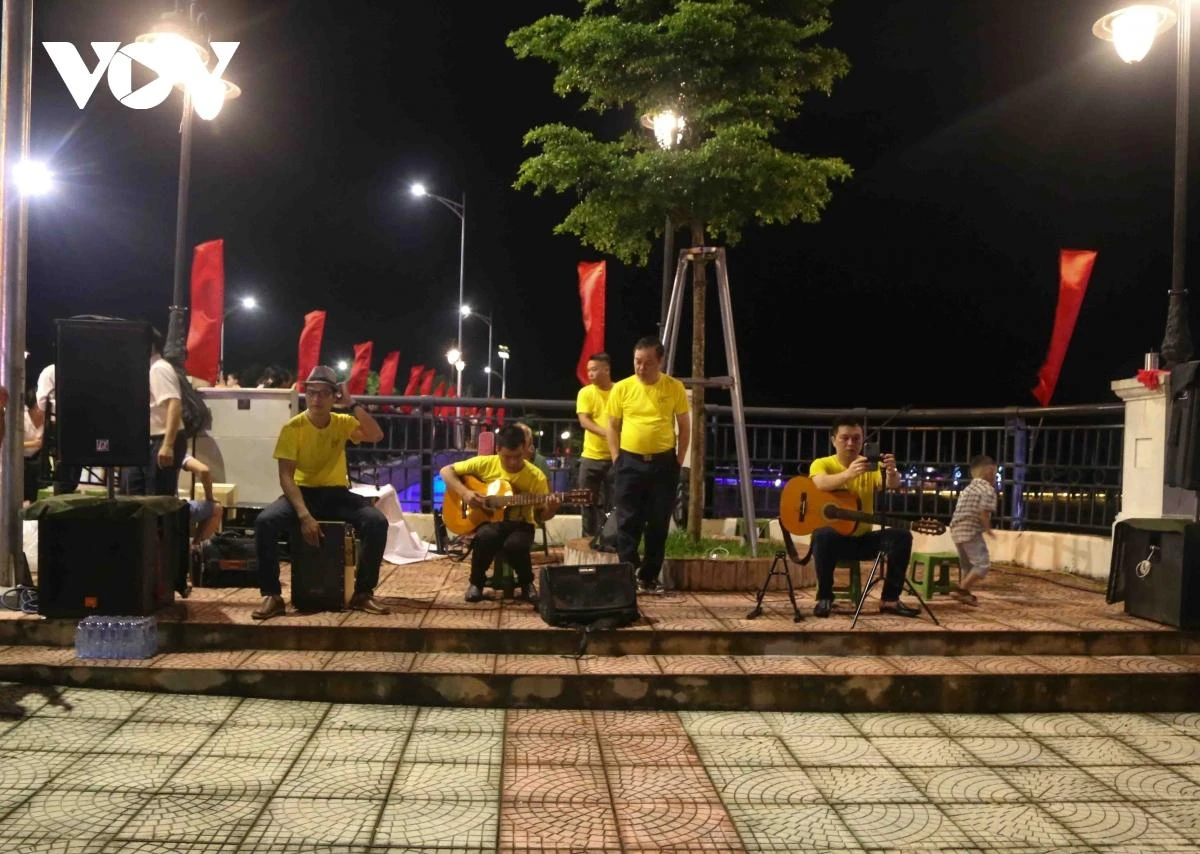 Một không gian văn hóa được tổ chức trên phố.