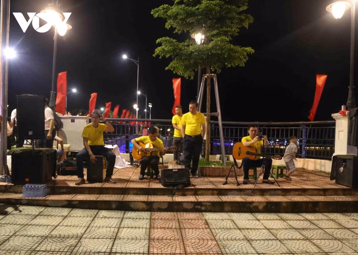 Một không gian văn hóa được tổ chức trên phố.