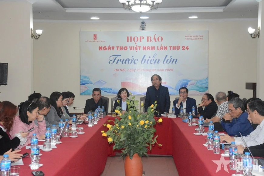 Quang cảnh buổi họp báo.