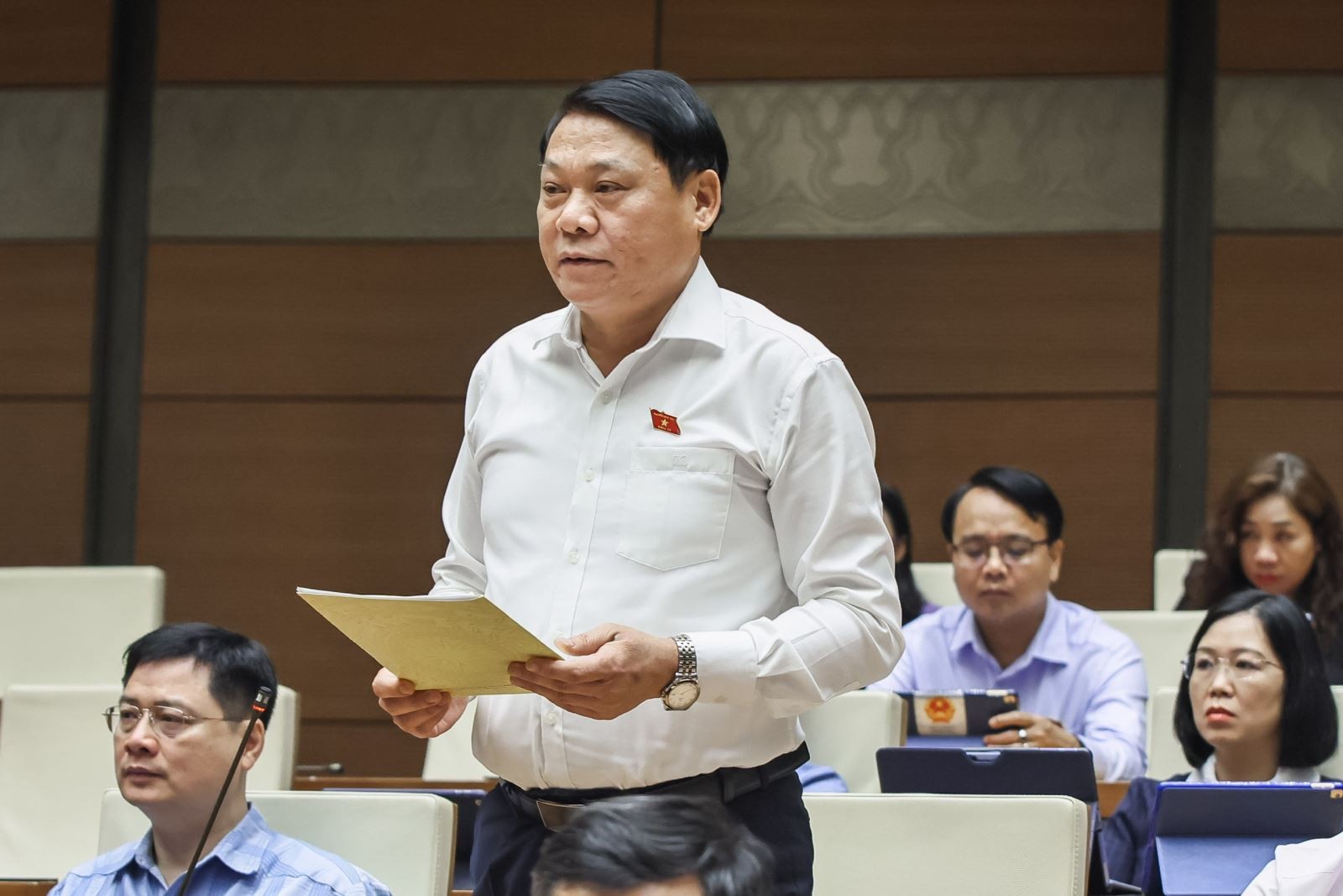 Đại biểu Nguyễn Thành Nam (Đoàn ĐBQH Phú Thọ) phát biểu. Đại biểu Nguyễn Thành Nam (Đoàn ĐBQH Phú Thọ) phát biểu.