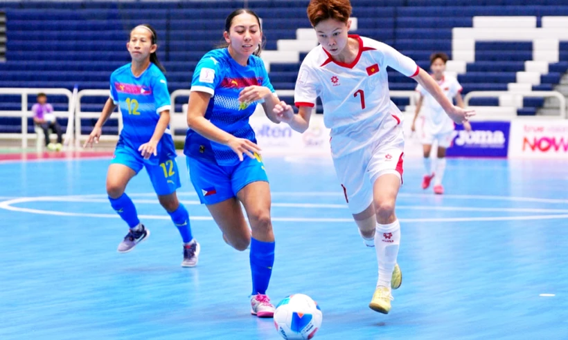 Futsal nữ Việt Nam đánh bại Futsal nữ Philippines. (Nguồn: VFF)