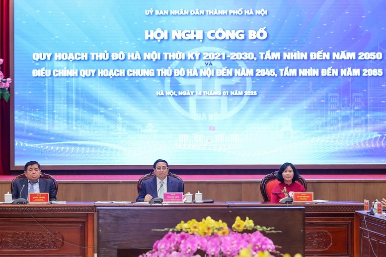 Thủ tướng yêu cầu Hà Nội và các địa phương xây dựng và triển khai ngay các đề án, dự án để huy động nguồn lực xử lý ô nhiễm không khí, ùn tắc giao thông tại Hà Nội, làm sống lại các dòng sông chết… báo cáo Chính phủ về cơ chế, nguồn lực, hoàn thành trong quý I/2025 - Ảnh: VGP/Nhật Bắc Thủ tướng yêu cầu Hà Nội và các địa phương xây dựng và triển khai ngay các đề án, dự án để huy động nguồn lực xử lý ô nhiễm không khí, ùn tắc giao thông tại Hà Nội, làm sống lại các dòng sông chết… báo cáo Chính phủ về cơ chế, nguồn lực, hoàn thành trong quý I/2025 - Ảnh: VGP/Nhật Bắc
