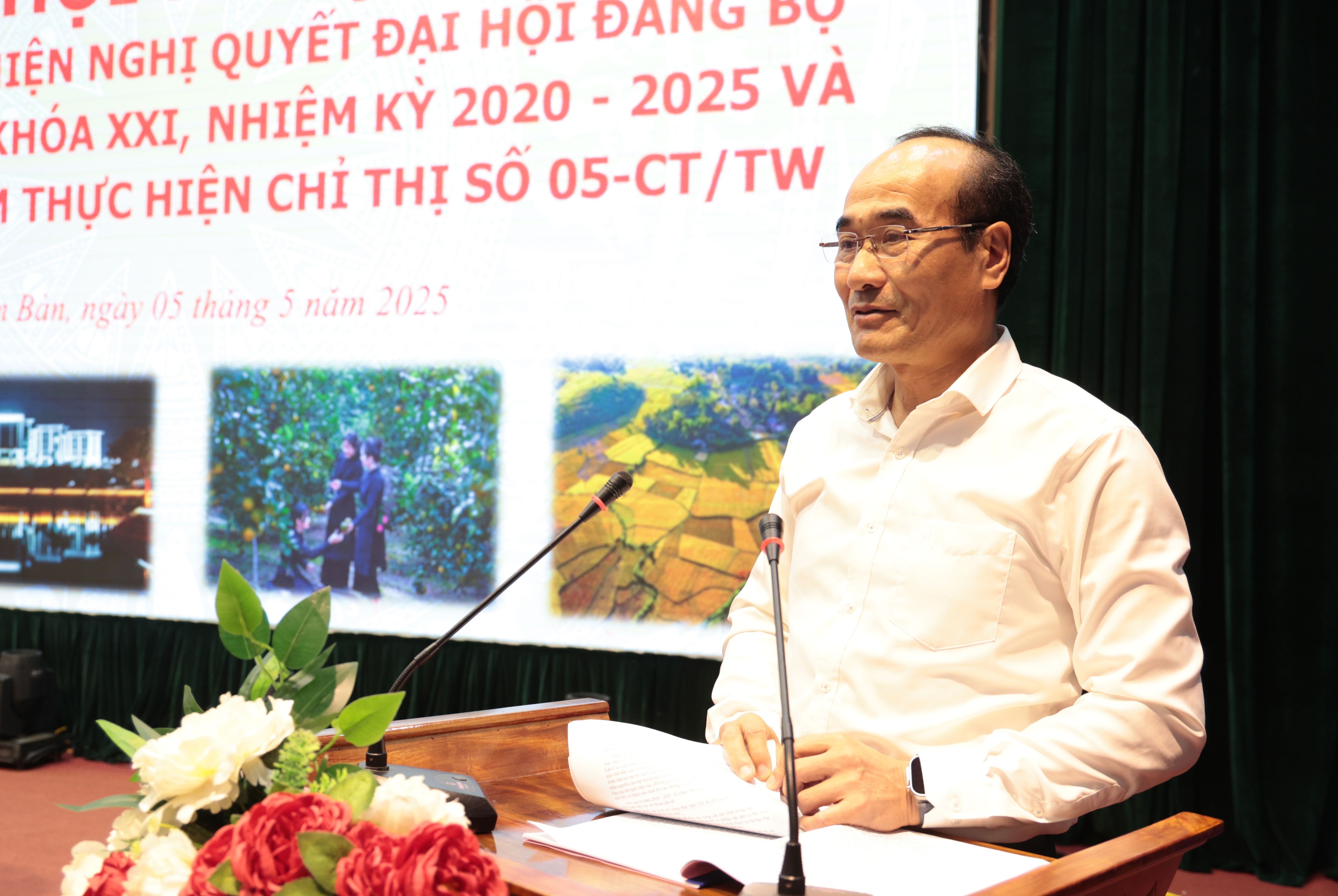 Đồng chí Vũ Xuân Cường Phó Bí thư Thường trực Tỉnh ủy, Chủ tịch HĐND tỉnh phát biểu tại hội nghị. vb1.jpg