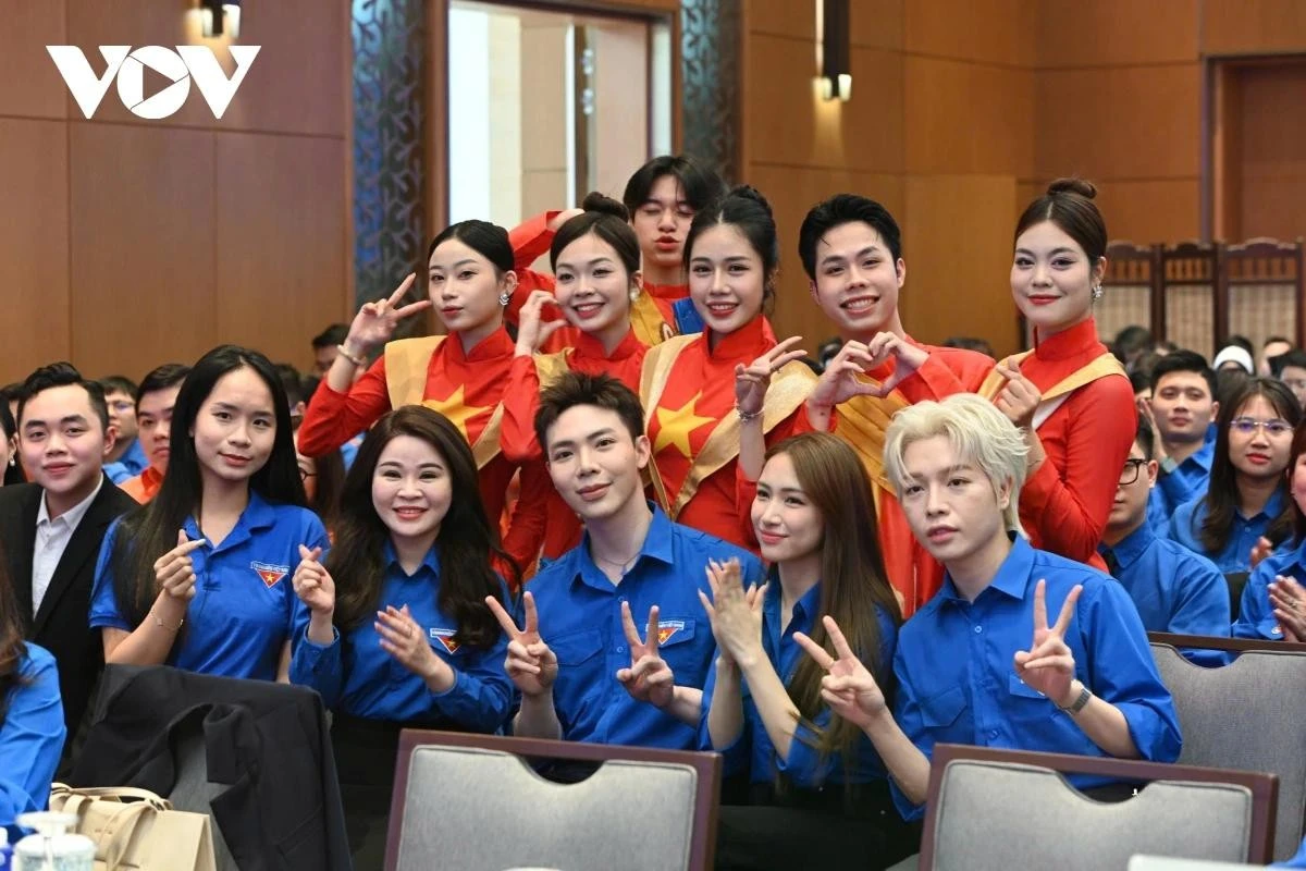 Các đại biểu thanh niên tham dự cuộc đối thoại