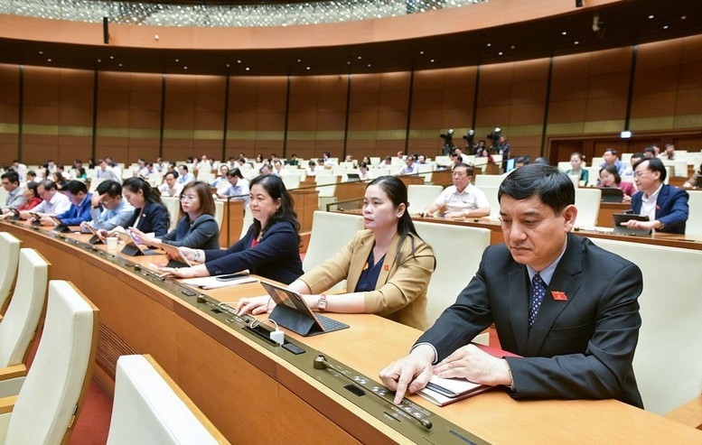 Quốc hội đã chính thức thông qua Luật Di sản văn hóa (sửa đổi). Quốc hội đã chính thức thông qua Luật Di sản văn hóa (sửa đổi).