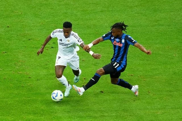 Ademola Lookman là nỗi đe dọa hàng thủ Real Madrid.