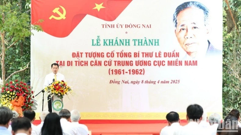 Bí thư Tỉnh ủy Đồng Nai Vũ Hồng Văn phát biểu tại buổi lễ.