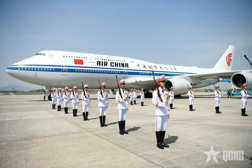 Đoàn nghi lễ tại Lễ tiễn.