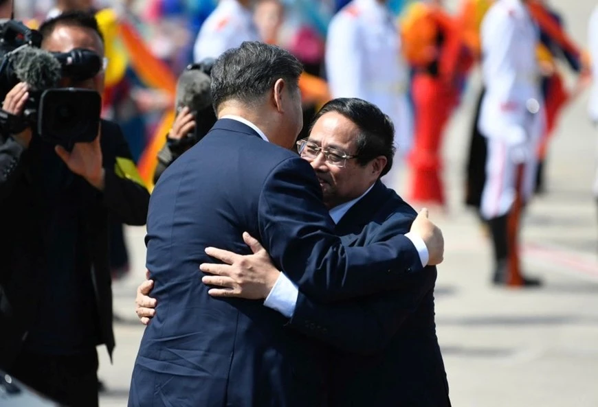 Thủ tướng Chính phủ Phạm Minh Chính tiễn Tổng Bí thư, Chủ tịch Trung Quốc Tập Cận Bình tại Sân bay quốc tế Nội Bài.