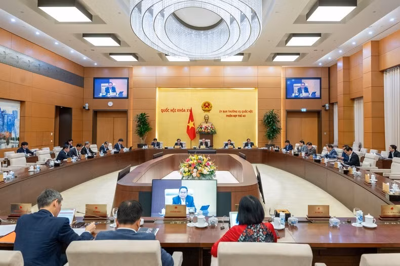 Quang cảnh phiên họp. (Ảnh: DUY LINH)