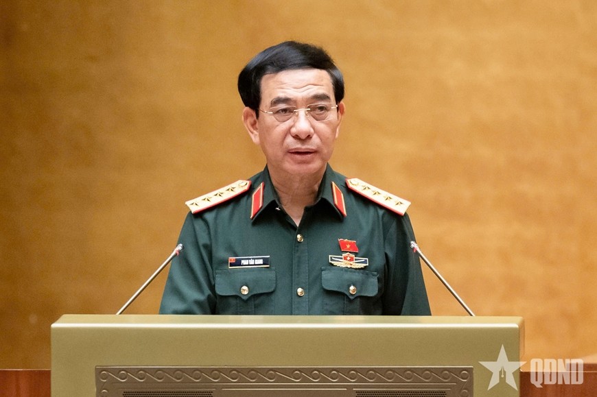 Đại tướng Phan Văn Giang, Ủy viên Bộ Chính trị, Phó bí thư Quân ủy Trung ương, Bộ trưởng Bộ Quốc phòng báo cáo tại phiên họp. Ảnh: TRỌNG HẢI Đại tướng Phan Văn Giang, Ủy viên Bộ Chính trị, Phó bí thư Quân ủy Trung ương, Bộ trưởng Bộ Quốc phòng báo cáo tại phiên họp. Ảnh: TRỌNG HẢI