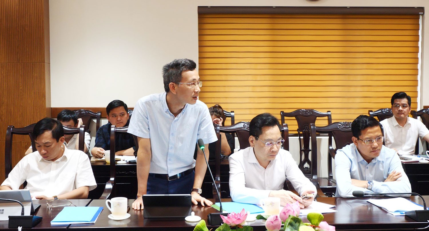 Lãnh đạo Báo Lào Cai phát biểu tại cuộc họp. h4.jpg