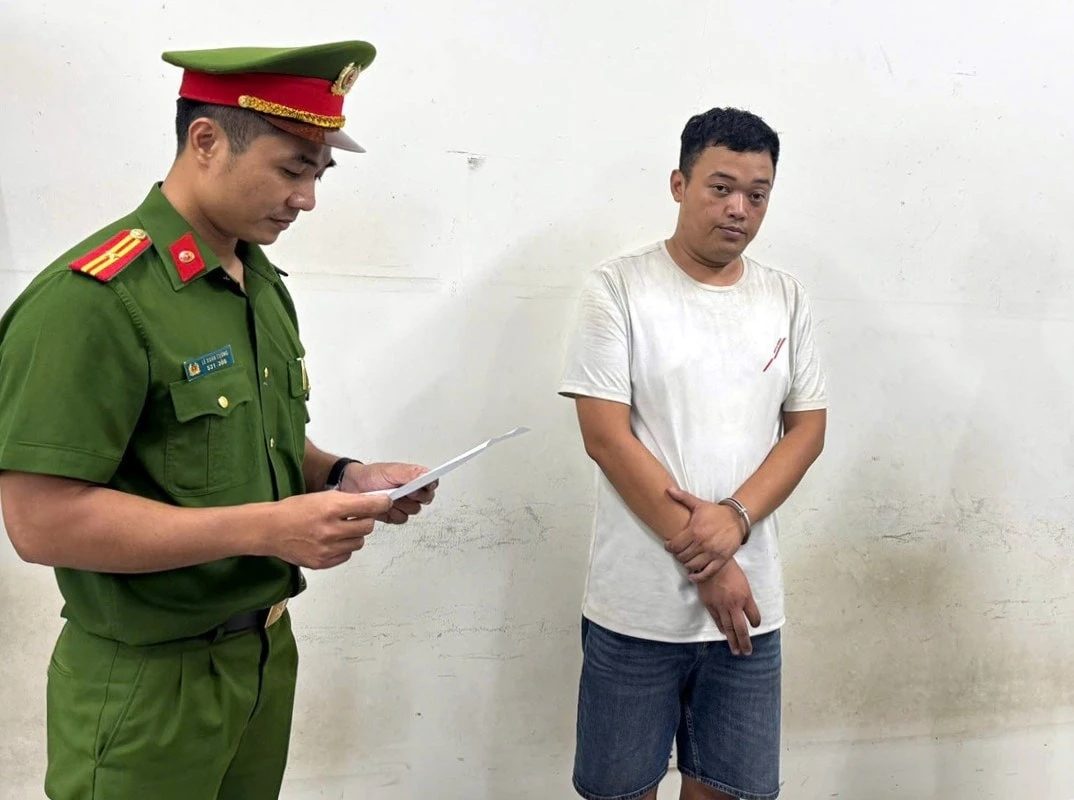 Đối tượng Thái Ngọc Anh tại cơ quan công an. Ảnh: CATP