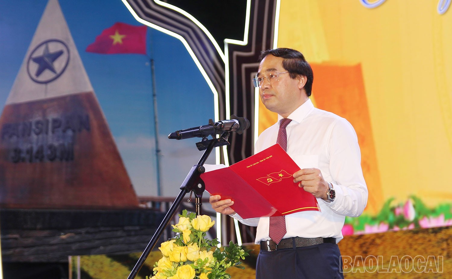 Đồng chí Trịnh Xuân Trường, Bí thư Tỉnh ủy, Chủ tịch UBND tỉnh Lào Cai phát biểu tại chương trình. 33.jpg