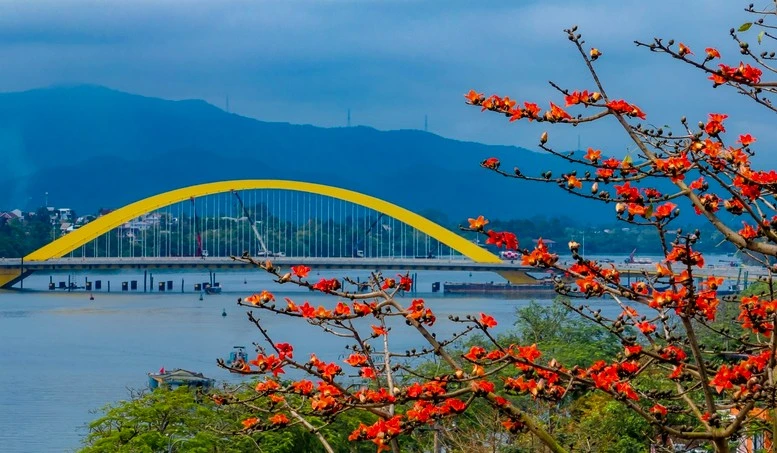 Lễ khai mạc Năm Du lịch quốc gia – Huế 2025 sẽ diễn ra tối 25/3, tại sân khấu nổi trên sông Hương - Ảnh: VGP/Lê Hoàng