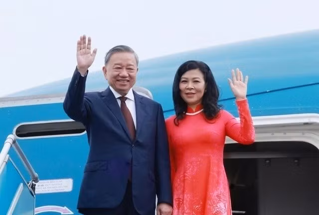 Tổng Bí thư, Chủ tịch nước Tô Lâm và Phu nhân cùng đoàn đại biểu cấp cao Việt Nam bắt đầu chuyến thăm cấp Nhà nước tới Cuba.