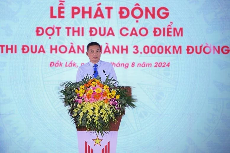 Lãnh đạo Tập đoàn Sơn Hải hưởng ứng đợt thi đua cao điểm mà Thủ tướng Chính phủ Phạm Minh Chính, Chủ tịch Hội đồng Thi đua – Khen thưởng Trung ương phát động - Ảnh: VGP/Nhật Bắc