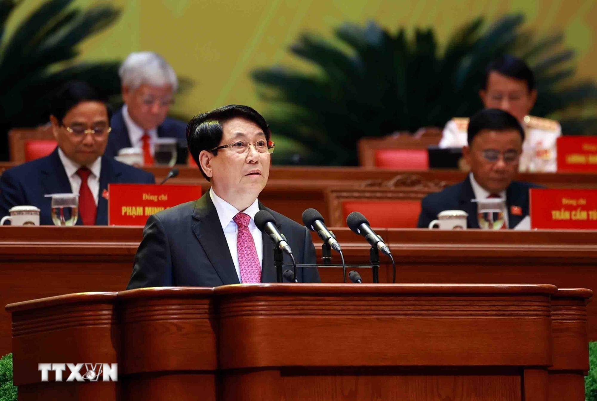 Đồng chí Lương Cường, Ủy viên Bộ Chính trị, Chủ tịch nước trình bày Diễn văn khai mạc Đại hội. (Ảnh: TTXVN)