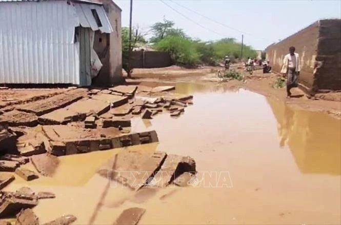 Hình ảnh mưa lũ ở Yemen (Ảnh: Getty Images/TTXVN)