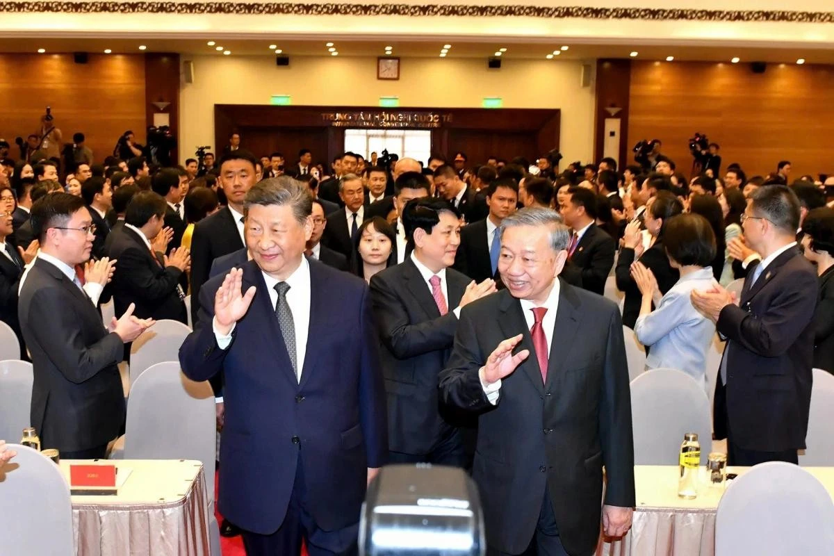 Tổng Bí thư Tô Lâm và Tổng Bí thư, Chủ tịch Trung Quốc Tập Cận Bình dự Liên hoan giao lưu hữu nghị nhân dân hai nước.