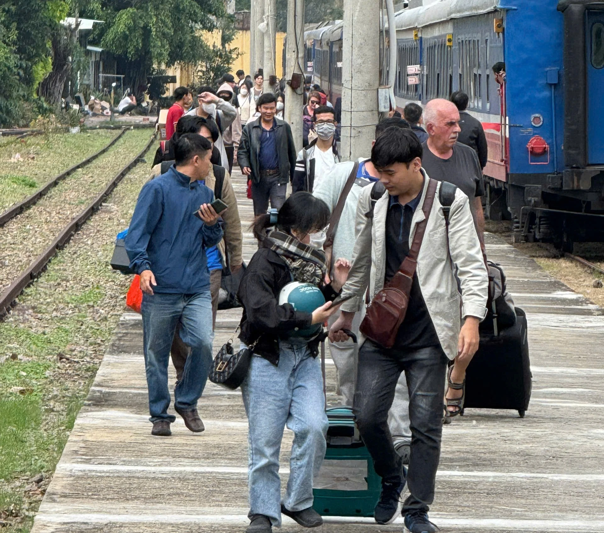 Các chuyến tàu/toa tàu charter từ Hà Nội, TP.HCM và Đà Nẵng về Bình Định sẽ được miễn phí vé khứ hồi từ 28/3 -1/4.