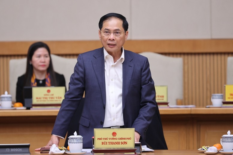 Phó Thủ tướng Bùi Thanh Sơn phát biểu tại cuộc họp - Ảnh: VGP/Nhật Bắc Phó Thủ tướng Bùi Thanh Sơn phát biểu tại cuộc họp - Ảnh: VGP/Nhật Bắc