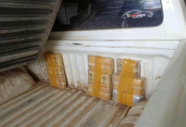 Ma túy được gắn quanh xe để vận chuyển.