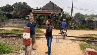 Giải bài toán cho lối đi tự mở qua đường sắt ở Trấn Yên