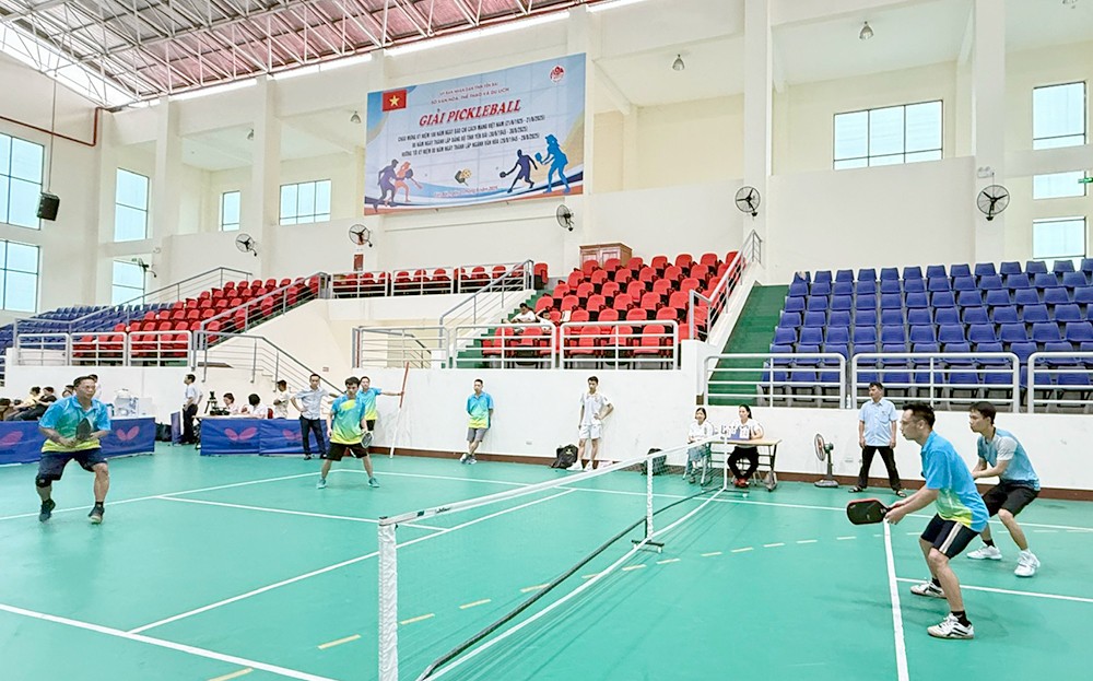 Yên Bái: Sôi nổi Giải thể thao chào mừng kỷ niệm 100 năm ngày Báo chí Cách mạng Việt Nam 21/6 ảnh 3 Yên Bái: Sôi nổi Giải thể thao chào mừng kỷ niệm 100 năm ngày Báo chí Cách mạng Việt Nam 21/6 ảnh 3