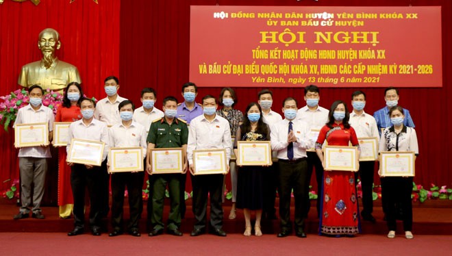 Kỳ họp thứ Nhất, HĐND huyện Yên Bình khóa XXI, nhiệm kỳ 2021 - 2026 ảnh 4 Kỳ họp thứ Nhất, HĐND huyện Yên Bình khóa XXI, nhiệm kỳ 2021 - 2026 ảnh 4