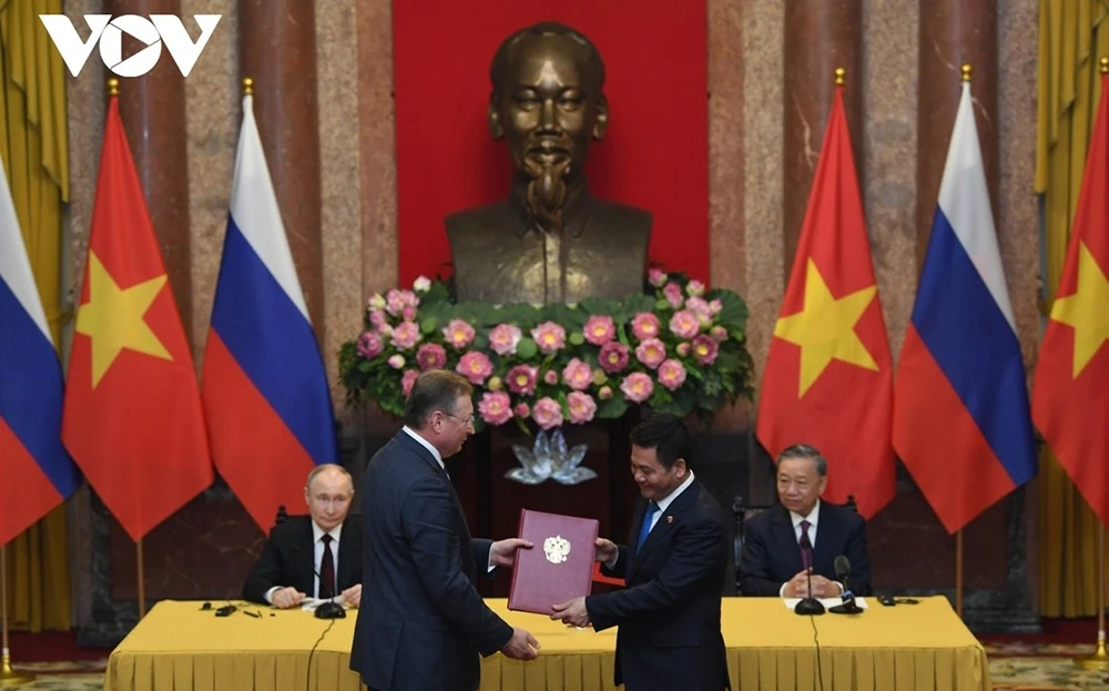 Toàn cảnh chuyến thăm Việt Nam của Tổng thống Nga Vladimir Putin ảnh 5