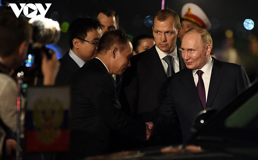 Toàn cảnh chuyến thăm Việt Nam của Tổng thống Nga Vladimir Putin ảnh 2