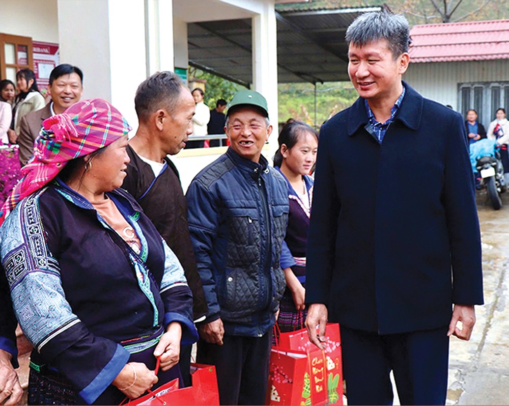Yên Bái 80 năm rạng rỡ vẻ vang ảnh 2 Yên Bái 80 năm rạng rỡ vẻ vang ảnh 2