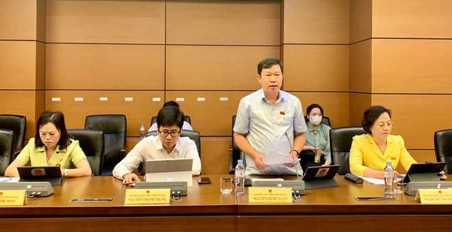 Các đại biểu Quốc hội tỉnh Yên Bái thảo luận tổ về dự án Luật Lực lượng tham gia bảo vệ an ninh, trật tự ở cơ sở ảnh 2 Các đại biểu Quốc hội tỉnh Yên Bái thảo luận tổ về dự án Luật Lực lượng tham gia bảo vệ an ninh, trật tự ở cơ sở ảnh 2