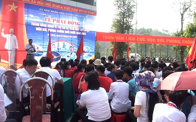 Yên Bình phát động Tháng hành động vì trẻ em và toàn dân luyện tập môn bơi ảnh 1 Yên Bình phát động Tháng hành động vì trẻ em và toàn dân luyện tập môn bơi ảnh 1