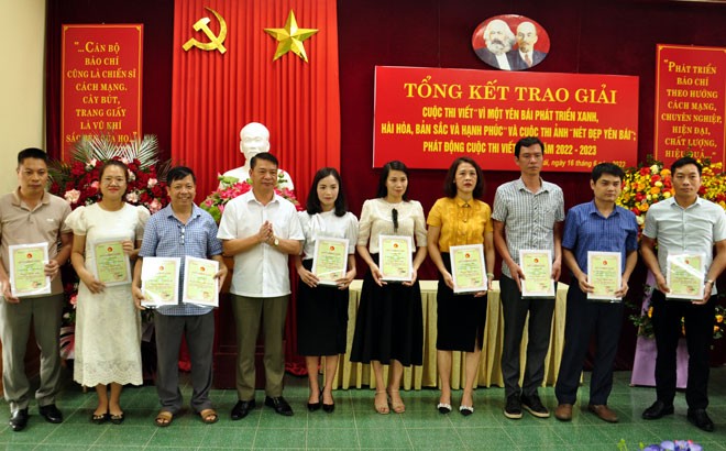 40 tác giả, nhóm tác giả đoạt giải cuộc thi viết “Vì Yên Bái phát triển xanh, hài hòa, bản sắc, hạnh phúc” và thi ảnh "Nét đẹp Yên Bái" ảnh 4 40 tác giả, nhóm tác giả đoạt giải cuộc thi viết “Vì Yên Bái phát triển xanh, hài hòa, bản sắc, hạnh phúc” và thi ảnh "Nét đẹp Yên Bái" ảnh 4
