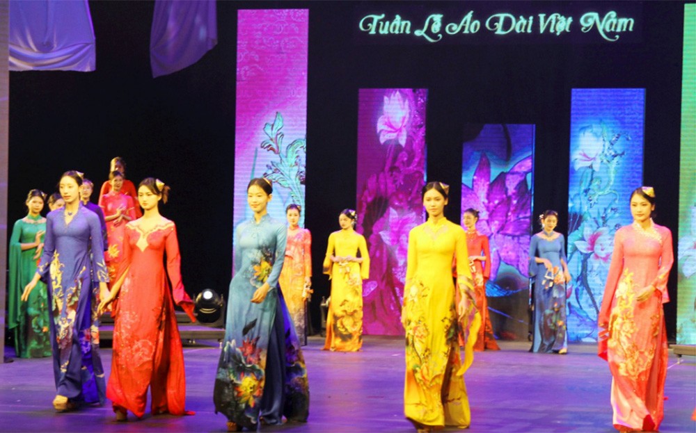 Phát động “Tuần lễ áo dài” trên toàn quốc ảnh 1