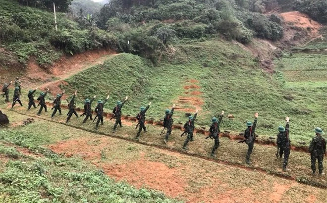 Ở nơi "Chăn vuông góc, tóc cắt cao, gặp nhau phải chào, xưng hô đồng chí” ảnh 1