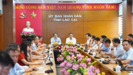 Tháo gỡ các rào cản, đơn giản hóa thủ tục hành chính, tạo thuận lợi cho người dân, doanh nghiệp
