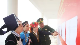 Cán bộ, chiến sĩ và Nhân dân các dân tộc trong tỉnh hòa cùng Ngày hội non sông 