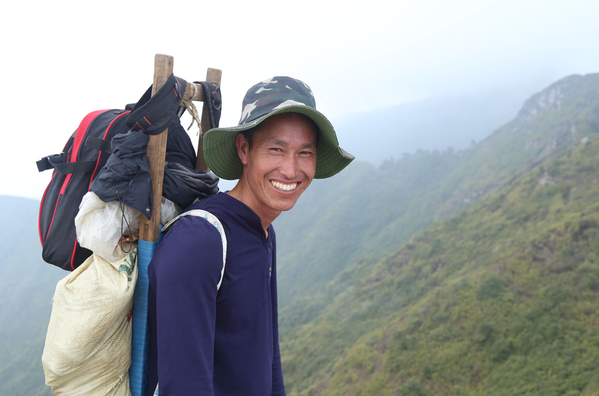 Porter Sùng A Nụ. a1-14-7236.jpg