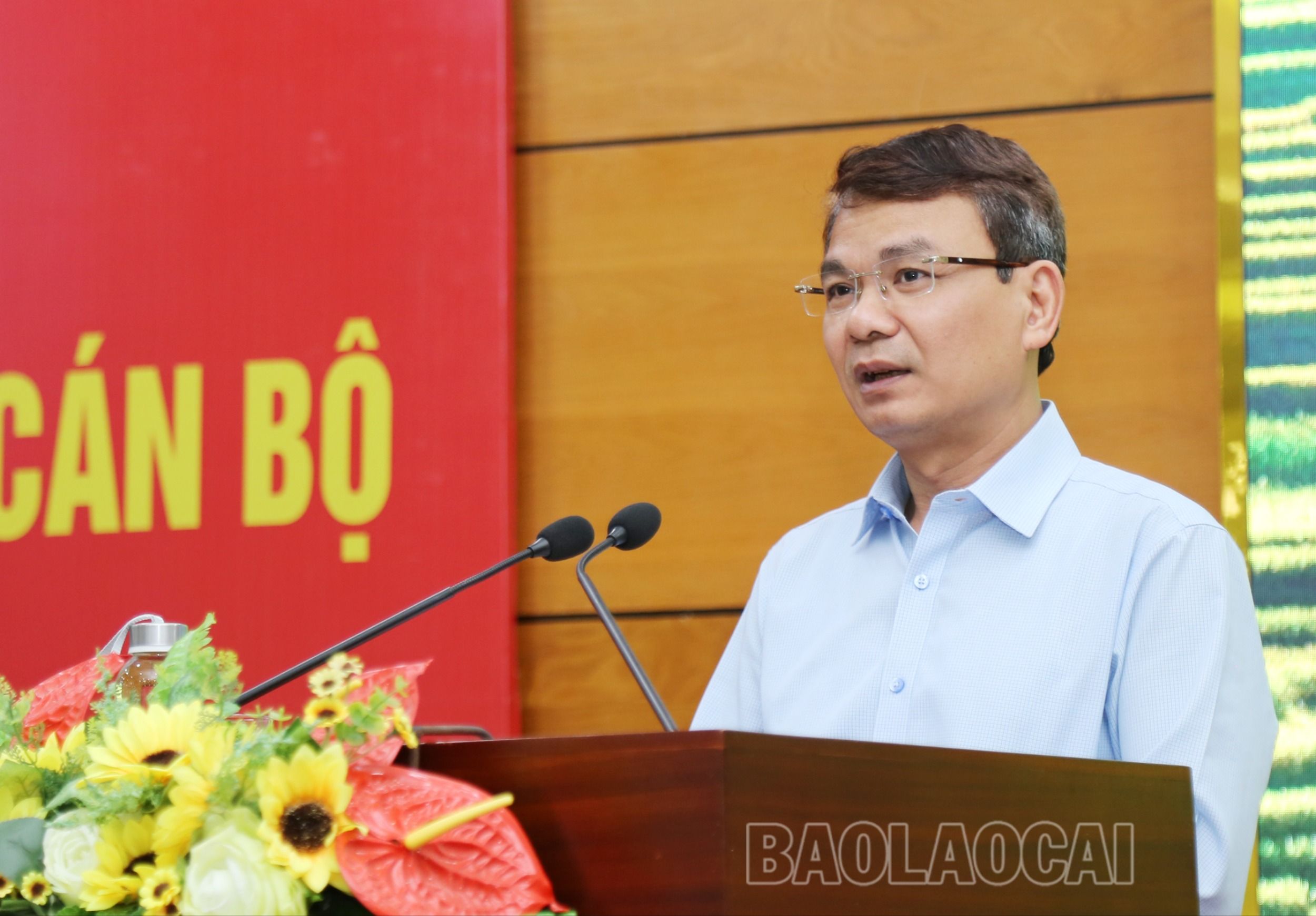 Bí thư Tỉnh ủy Đặng Xuân Phong phát biểu tại hội nghị. 9960.jpg