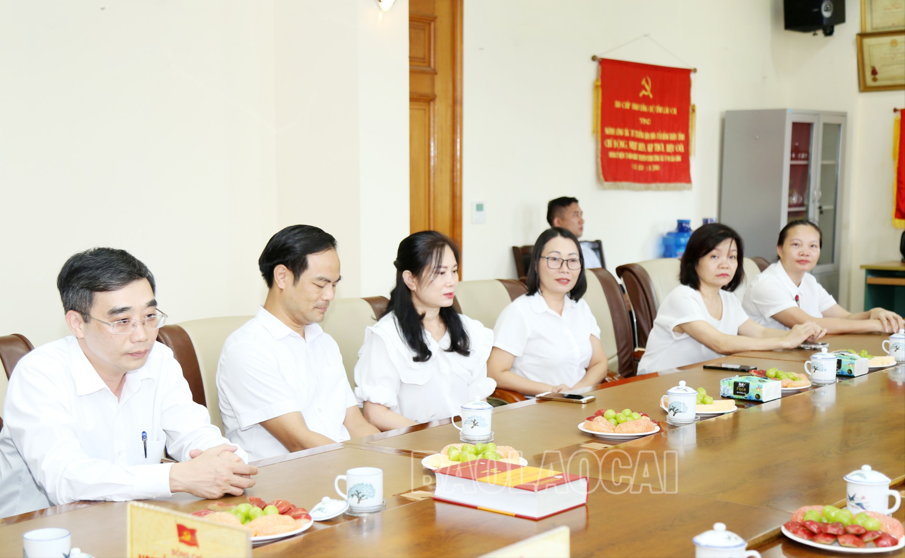 Cán bộ, chuyên viên Ban Tuyên giáo Tỉnh ủy dự buổi thăm của Trưởng Ban Tuyên giáo Trung ương. 8171.jpg