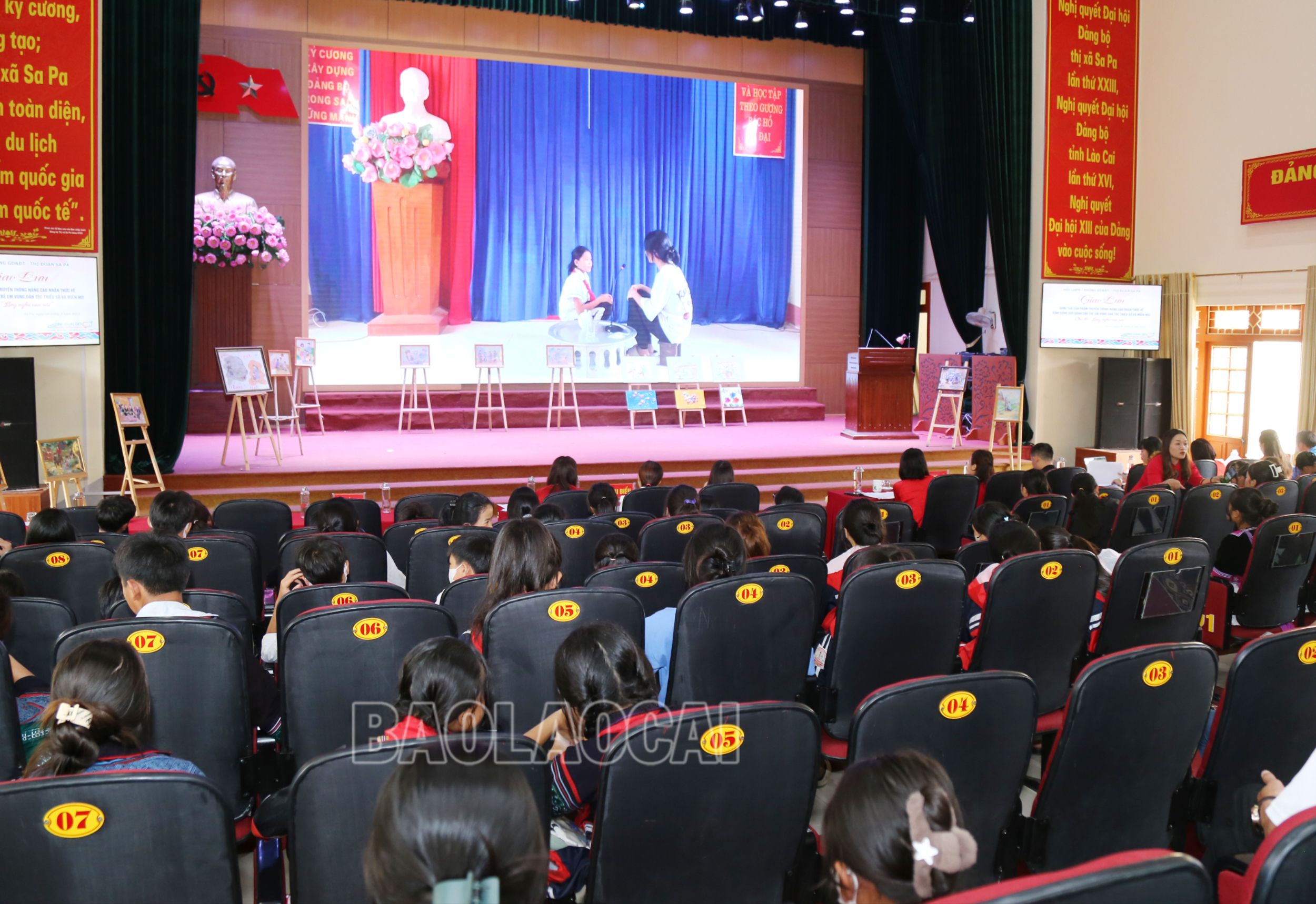 Quang cảnh buổi giao lưu. 7156.jpg