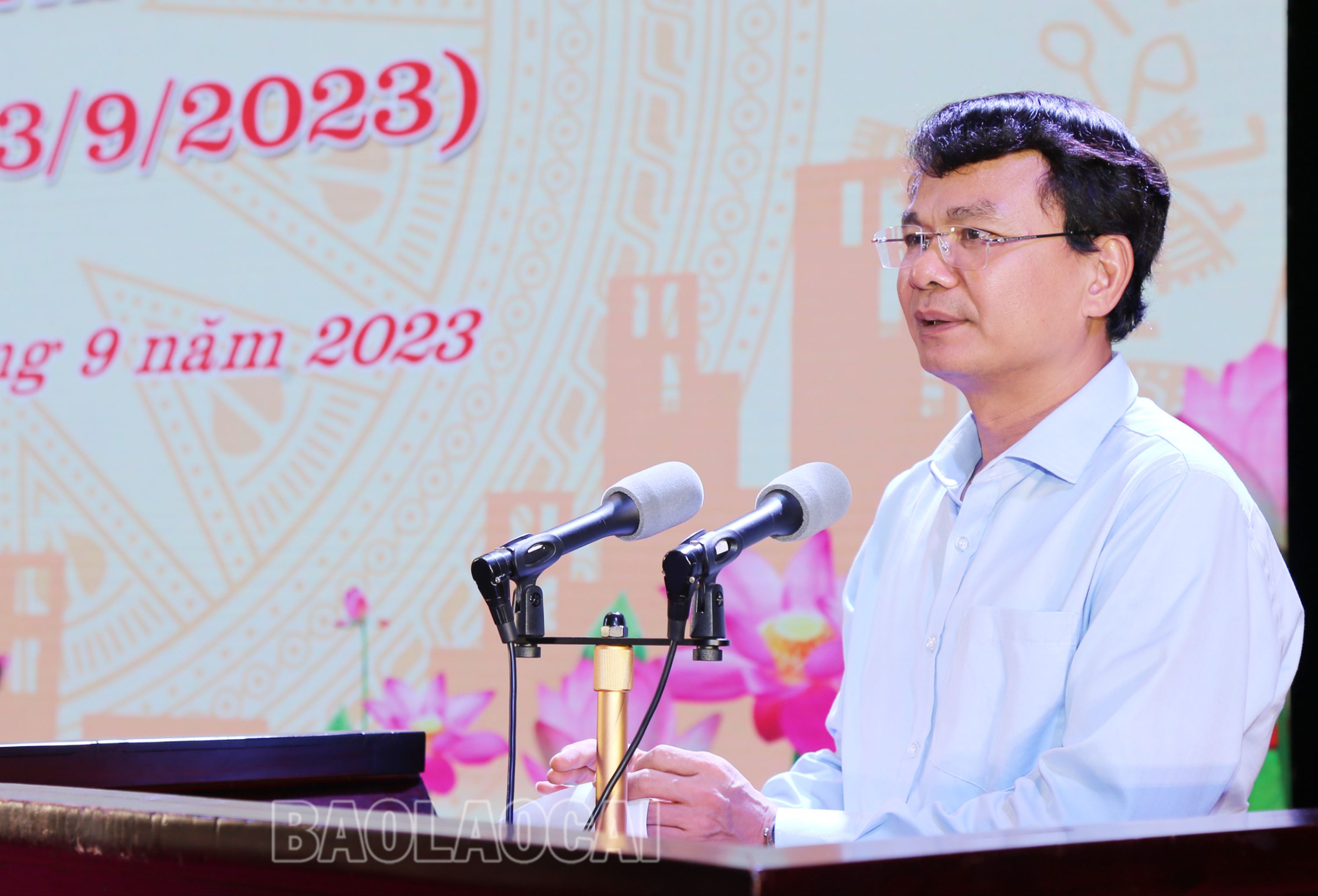 Bí thư Tỉnh ủy Đặng Xuân Phong yêu cầu các cơ quan, đơn vị, lực lượng liên quan chuẩn bị thật tốt các nội dung để Lễ kỷ niệm diễn ra thành công tốt đẹp. 8065.jpg