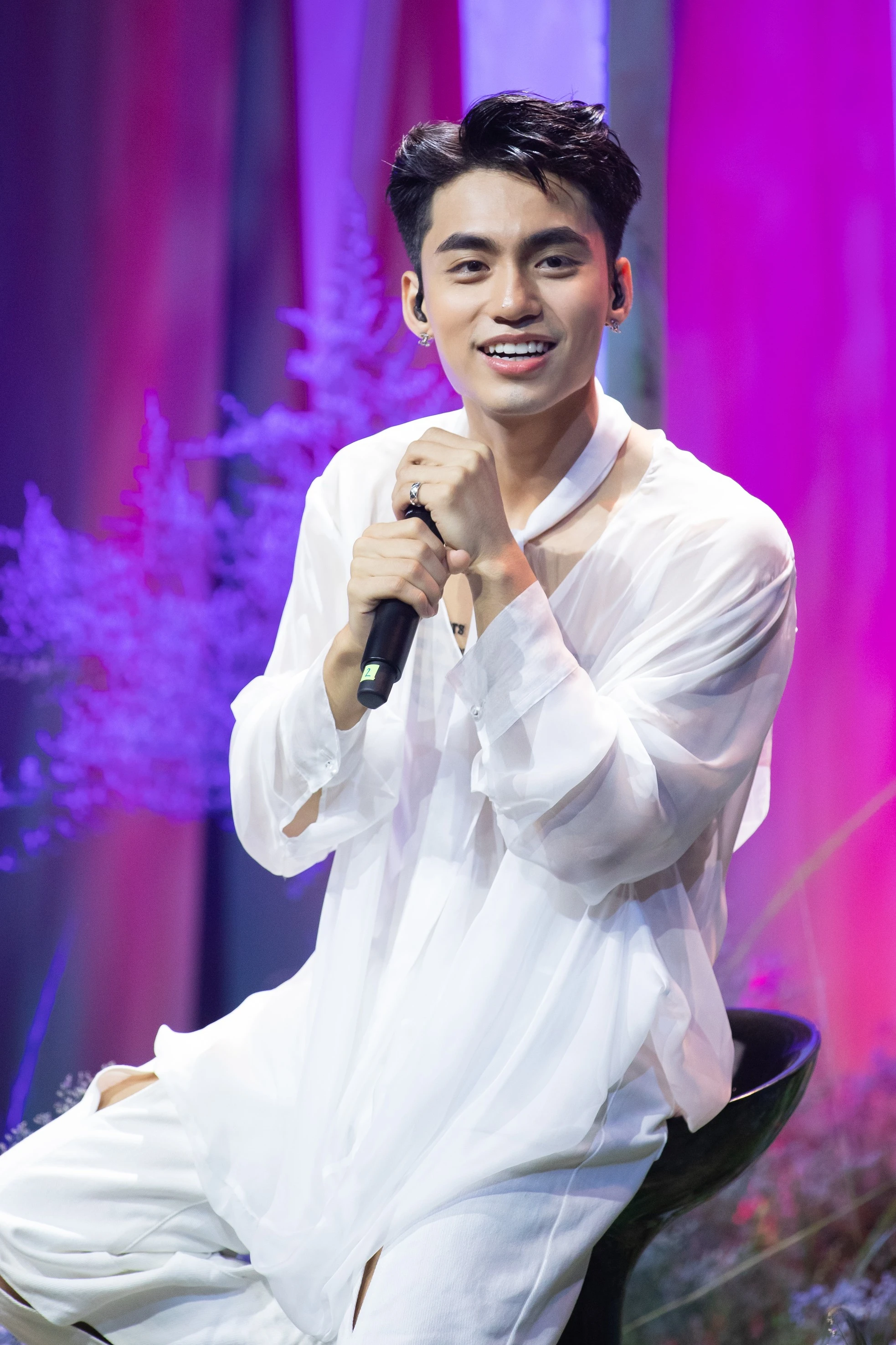 MCK, Tlinh và Mono, những nghệ sĩ Gen Z tài năng của thị trường.